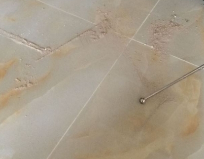 琼结瓷砖空鼓维修公司分享粘合剂选择不当在瓷砖铺贴过程中可能导致以下问题